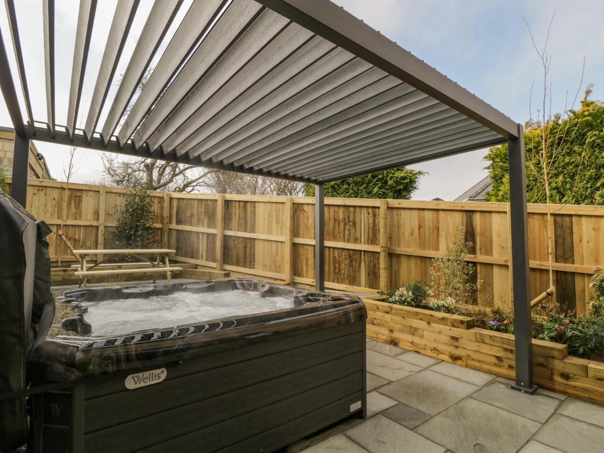 Birch House Villa Corsham Exterior photo